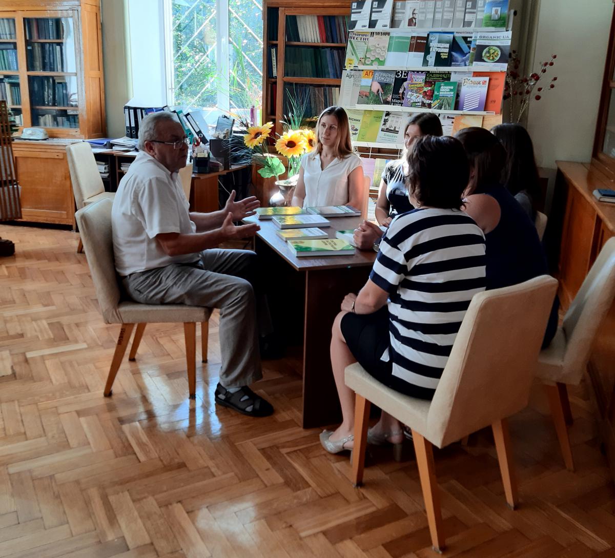Плідна зустріч аспірантів та молодих вчених 